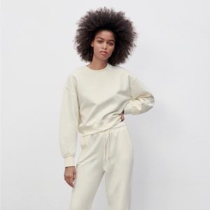 Zara Cropped Sweatshirt